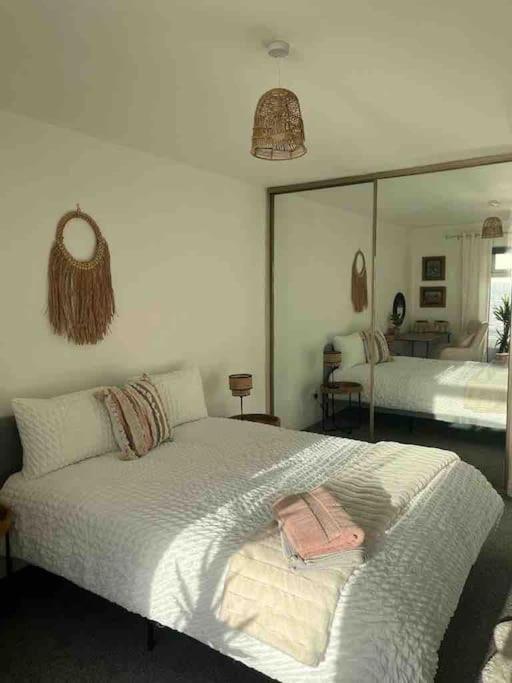 Relax With Spectacular Views And Hot Tub Villa Kircubbin Luaran gambar