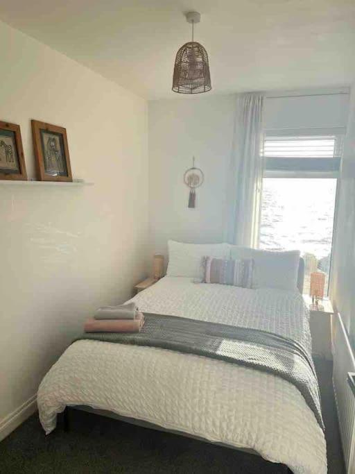 Relax With Spectacular Views And Hot Tub Villa Kircubbin Luaran gambar